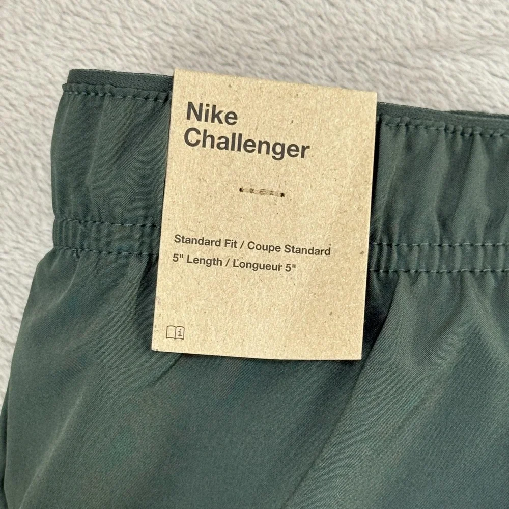 NEW‎ Nike Challenger Shorts Mens 2XL Green Dri-FIT 5